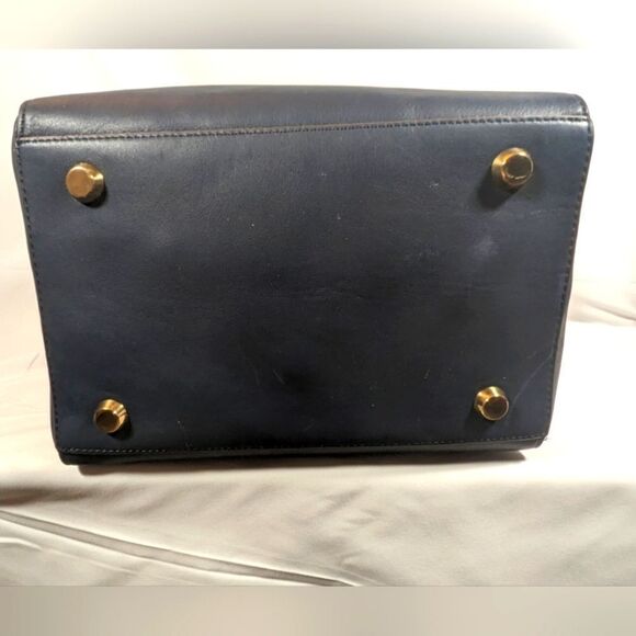 G.I.L.I. Large Blue Genuine Leather Drawstring Bucket/Tote Bag - Picture 3 of 13